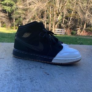 Jordan 1 mid - black/white